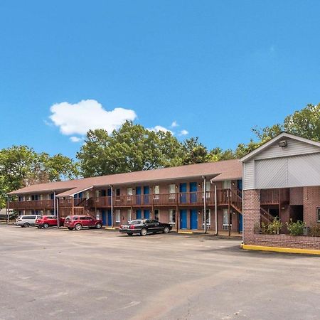 Rodeway Inn Bolivar Екстериор снимка